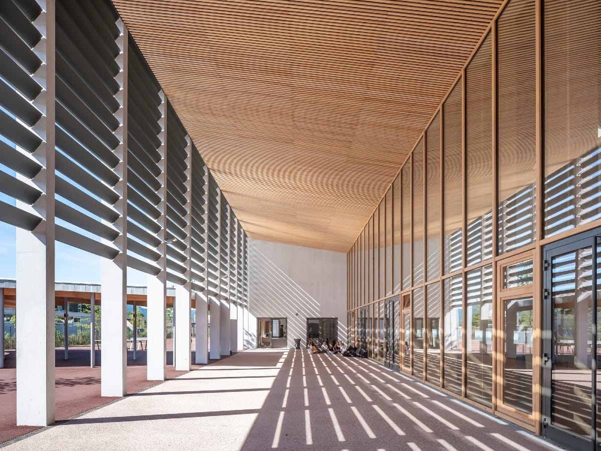 Collège du Ban | Agora lumineuse par SQUAD et Tectoniques