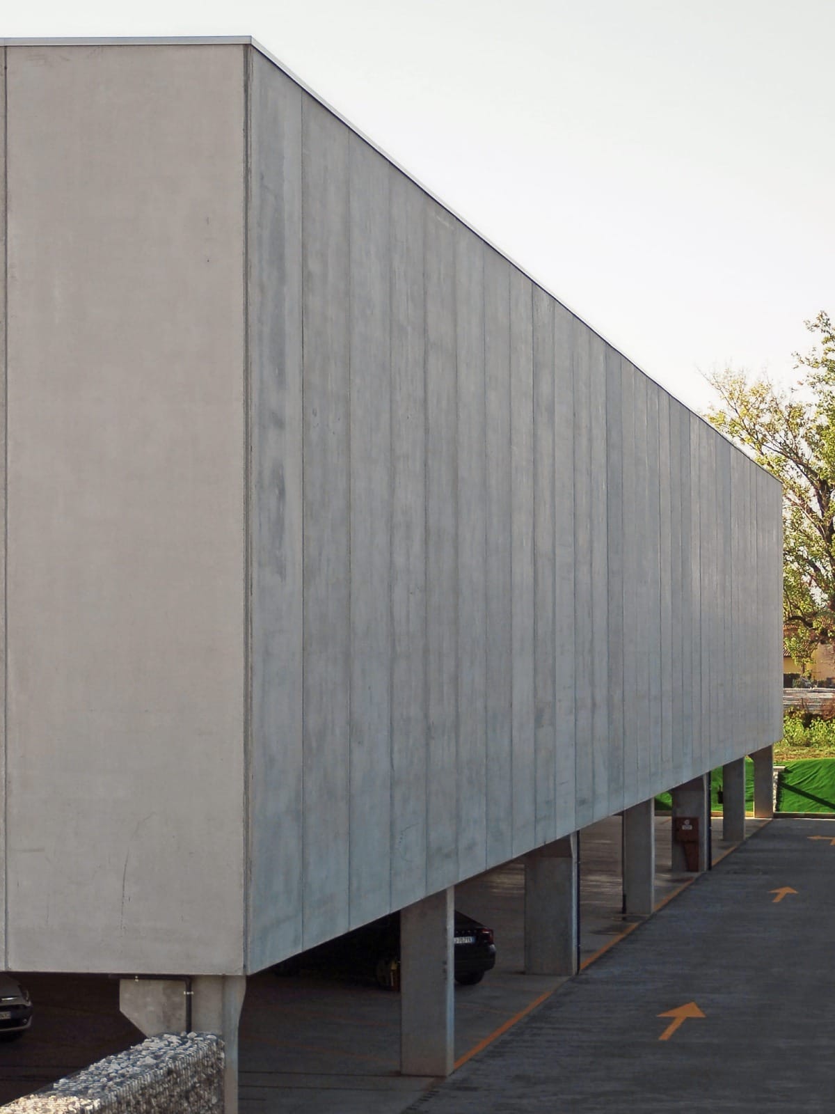 Green Village | Entre serre et monolithe par STUDIO BRESSAN