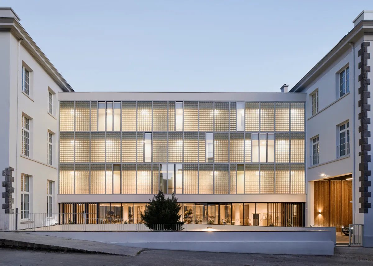Lumière retrouvée | ANCIENNE POSTE DE BREST par Chatillon Architectes