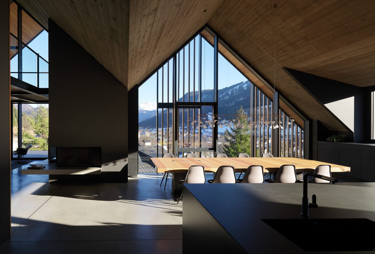 Z House par GEZA | Épure alpine et vues paysagères