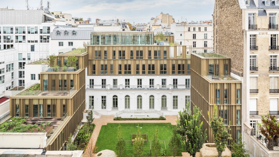 Arte Charpentier | ULTEAM - Réinventer l'Espace de Travail à Deux Pas des Champs-Elysées