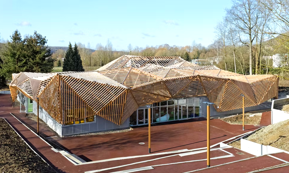 AIR Architectures | une maison étudiante entre nature et modularité