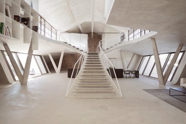 Loft Panzerhalle par smartvoll | design en apesanteur